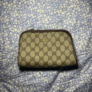 Gucci makeup pouch